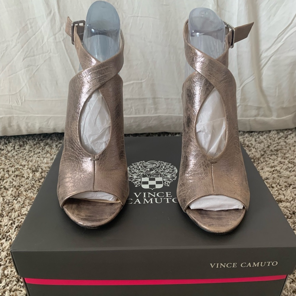 Vince Camuto Aveeria heels size 7